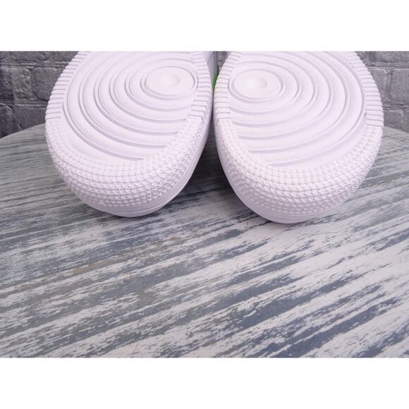 Nike Air Force 1 07 White/Action Green Youth 4.5 Women 6 New In Box - Picture 12 of 13